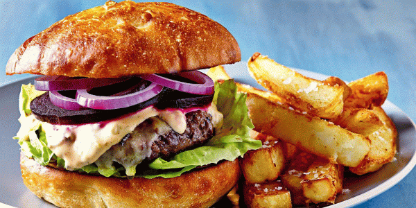 نکات طلایی برای تهیه یک همبرگر خانگی خوشمزه نکات طلایی برای تهیه یک همبرگر خانگی خوشمزه