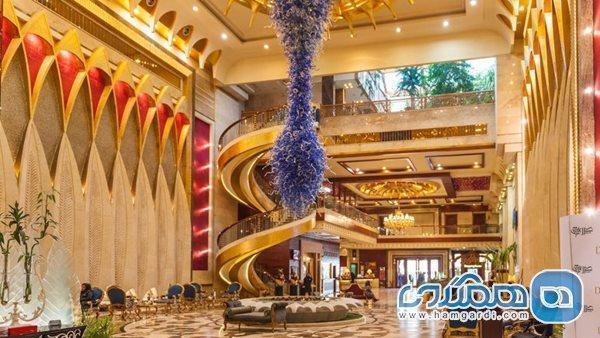 اقامت در مشهد؛ هتل درویشی یا قصر طلایی؟ اقامت در مشهد؛ هتل درویشی یا قصر طلایی؟